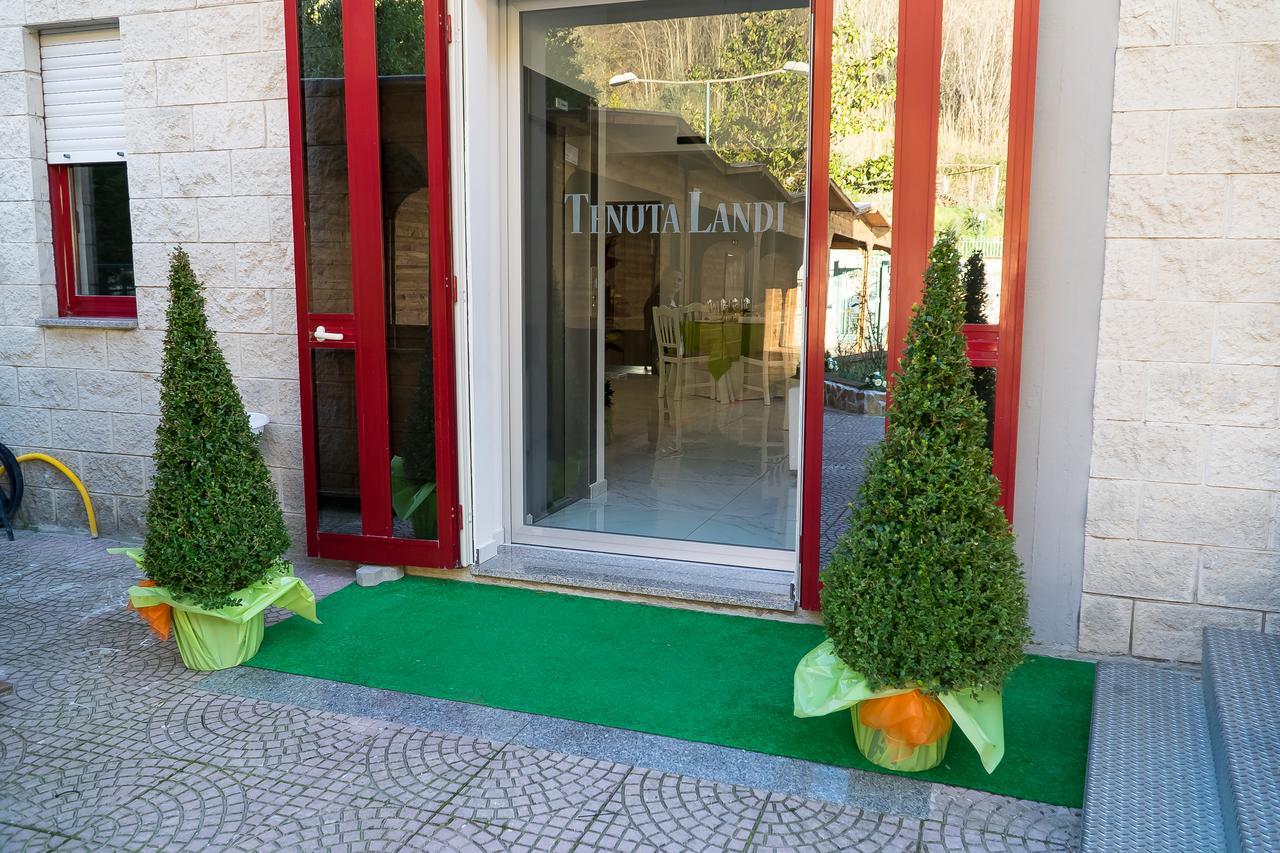 Tenuta Landi Country House Фишано Экстерьер фото