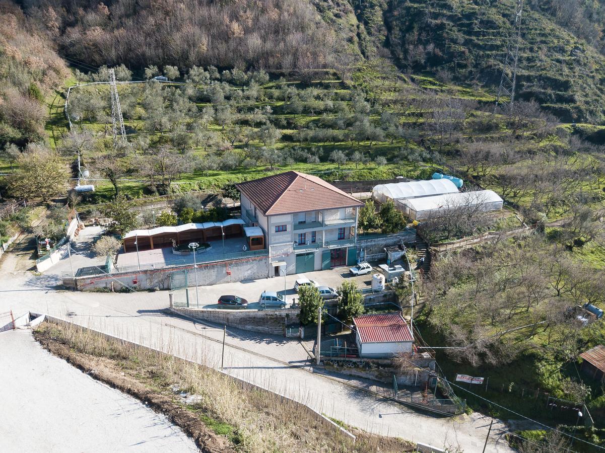 Tenuta Landi Country House Фишано Экстерьер фото